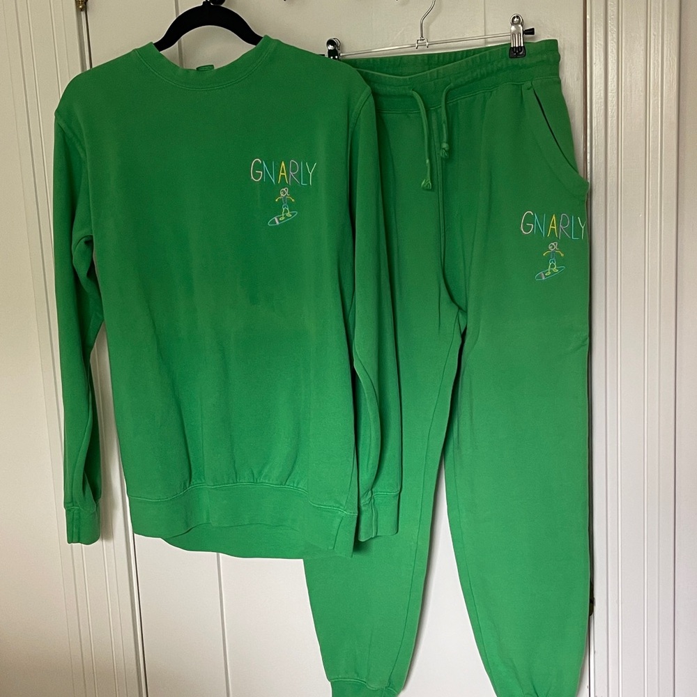 Green GNARLY Sweatshirt and Joggers Set